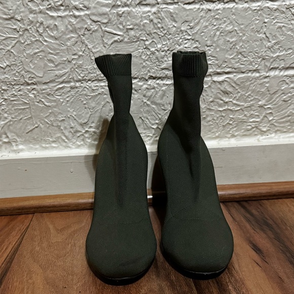 Prada sock boots, good condition only worn twice - Picture 4 of 4